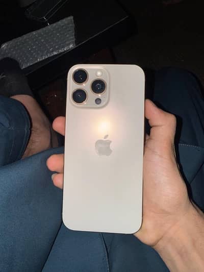 Apple iPhone 16 Pro Max jv