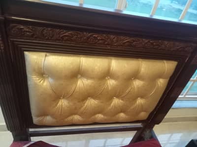 single. bed. really great condition price. little negotiable