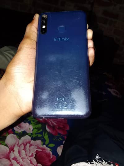 Infinix Hot 8