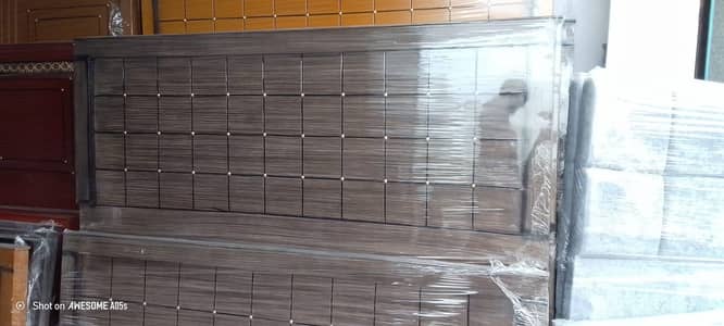double Bed king size Available hai