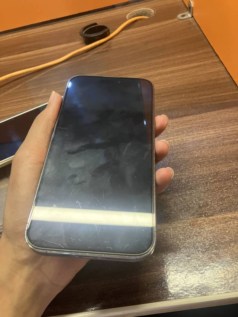 iPhone 14 Pro Max JV 4