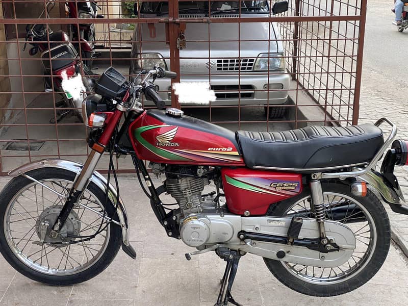 125 2014 model 0