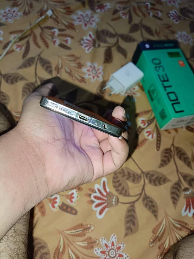 Infinix Note 30 5