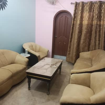 just new nt used  7 seater with center table