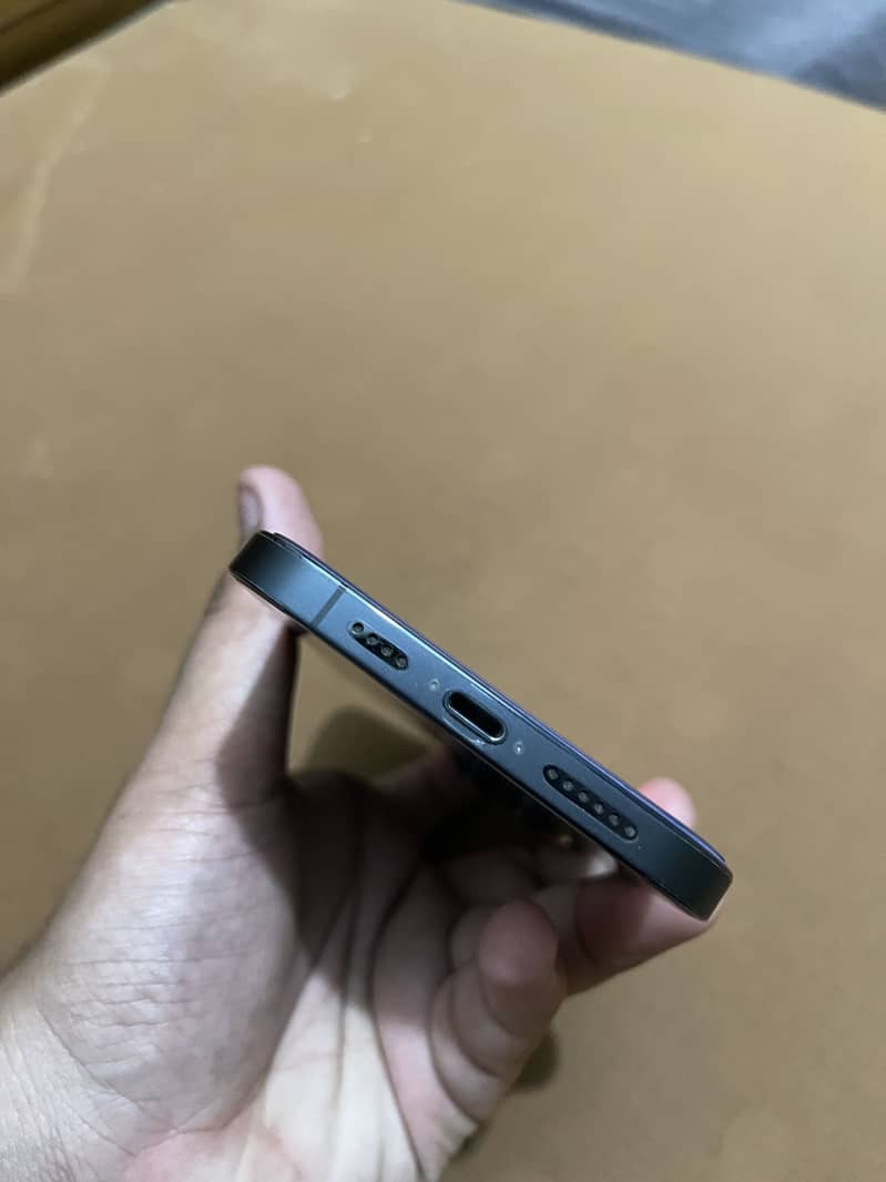 Iphone 12 pro Max 2