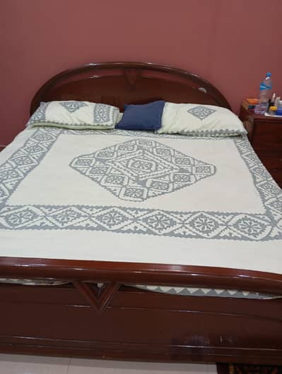 queen bed for sale