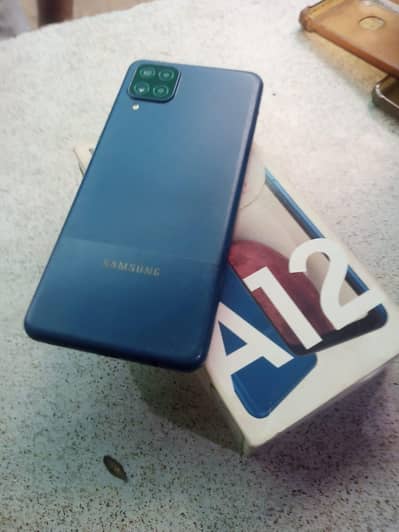 Samsung a12. . . 4. . 128. . box sath hai. . exchange possible