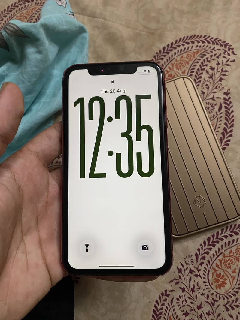 Apple iPhone 11 0