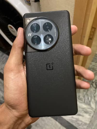 One Plus 12 16/512 120fps PUBG