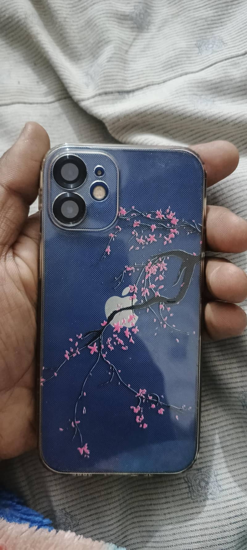 Apple iPhone 12 mini 1