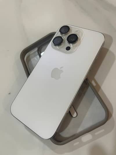 Apple iPhone 16 Pro