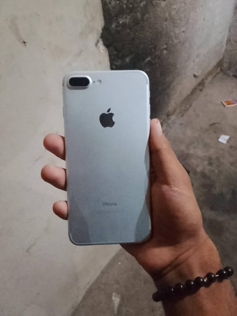 Apple iPhone 7 plus 7 0