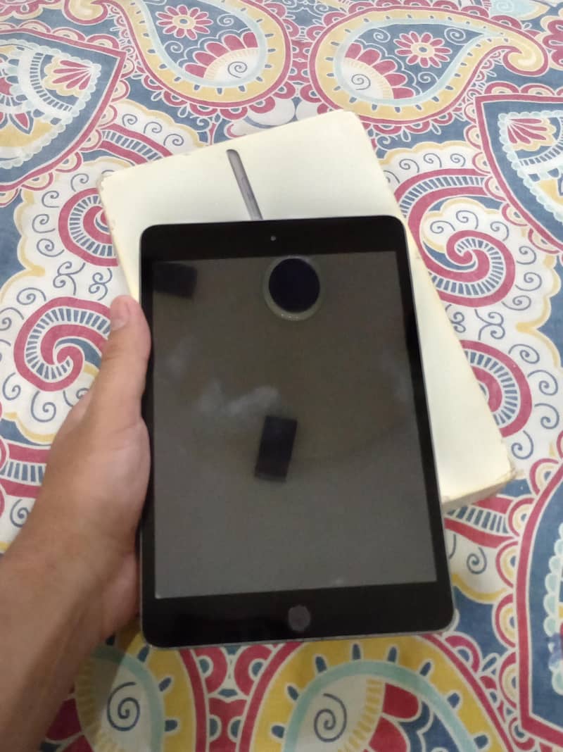 IPAD MINI 5 ( BOX + ADAPTER) 5