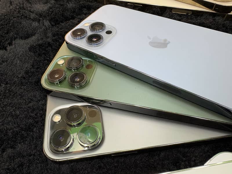 Apple iPhone 13 pro max 4