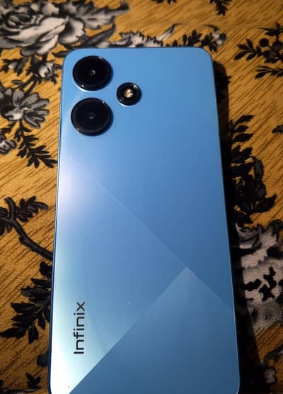 Infinix Hot 30i. 16/128