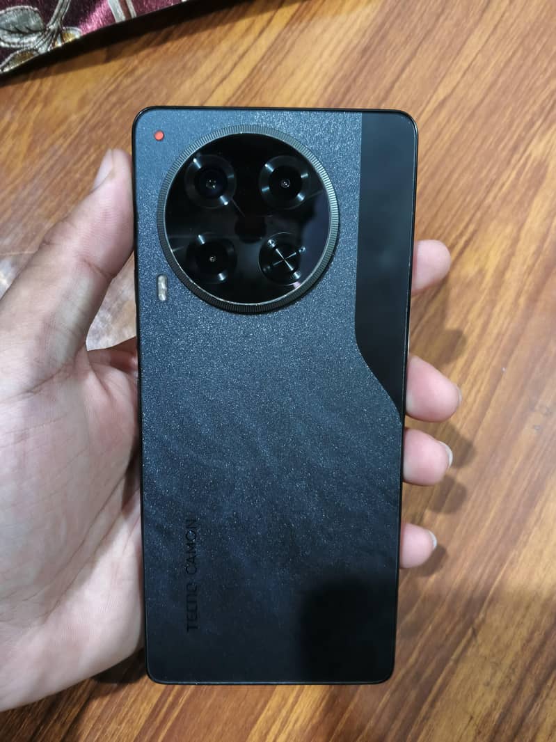 Tecno CAMON 30 6