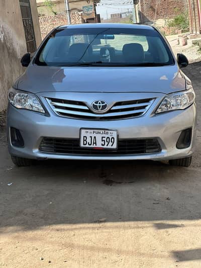 Toyota Corolla Altis 1.6 sunroof 2011
