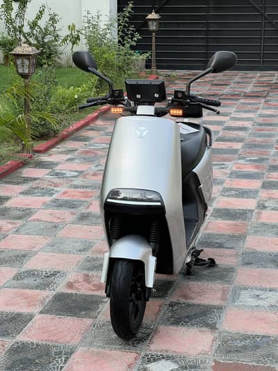 YADEA G5 2024 June Model 2025 Islamabad registered just 2300kms driven