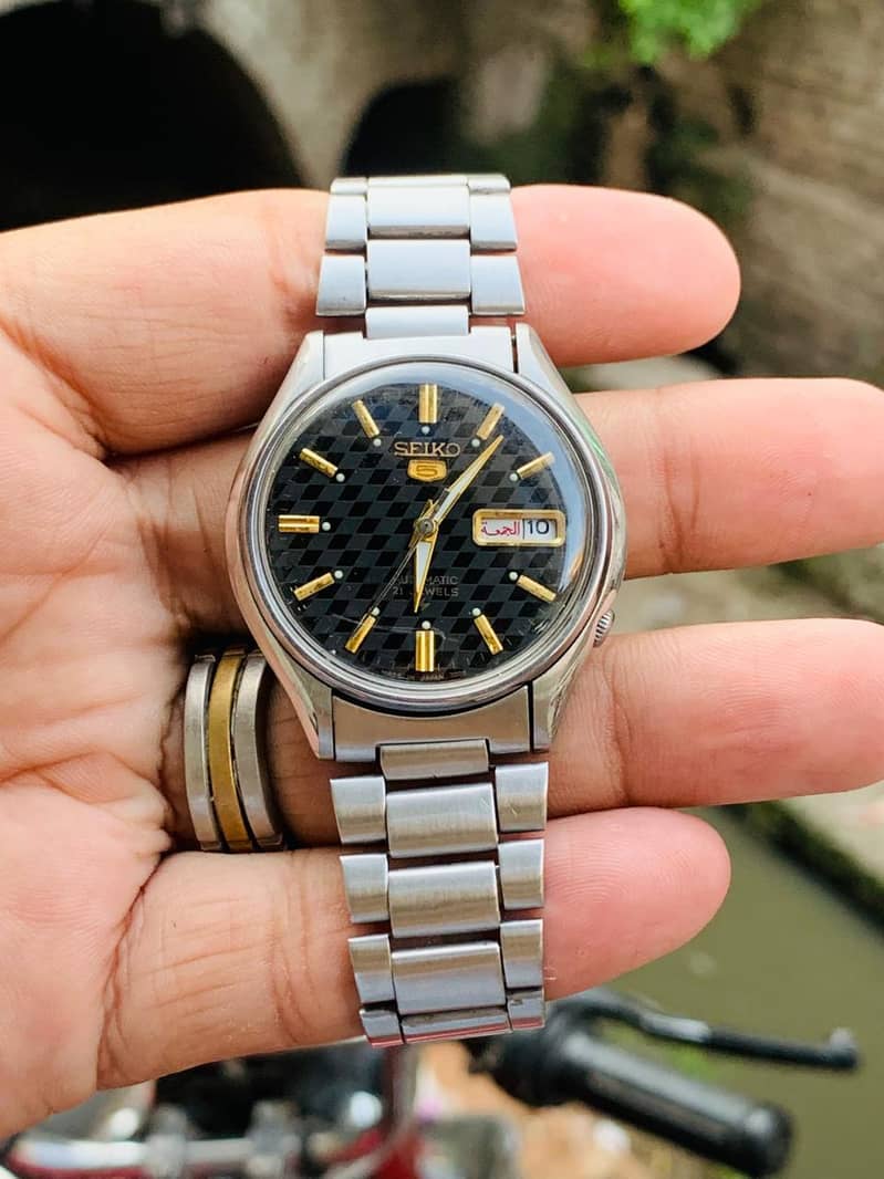 Seiko Automatic ,Black dial 0