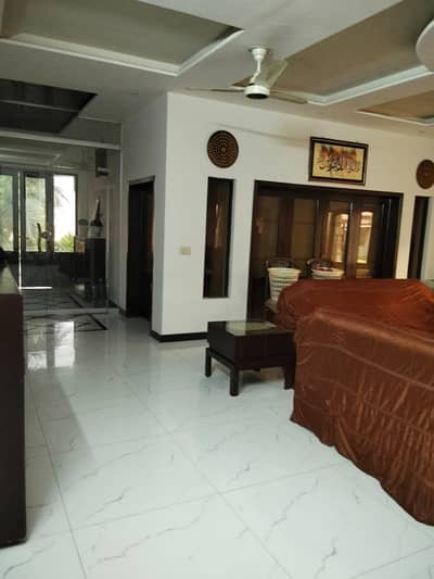 1 Kanal Outclass 3 Bed Upper Portion Is For Rent In Wapda Town Phase 1 D-2 Block