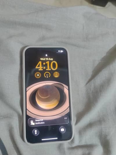 Apple iPhone 16e