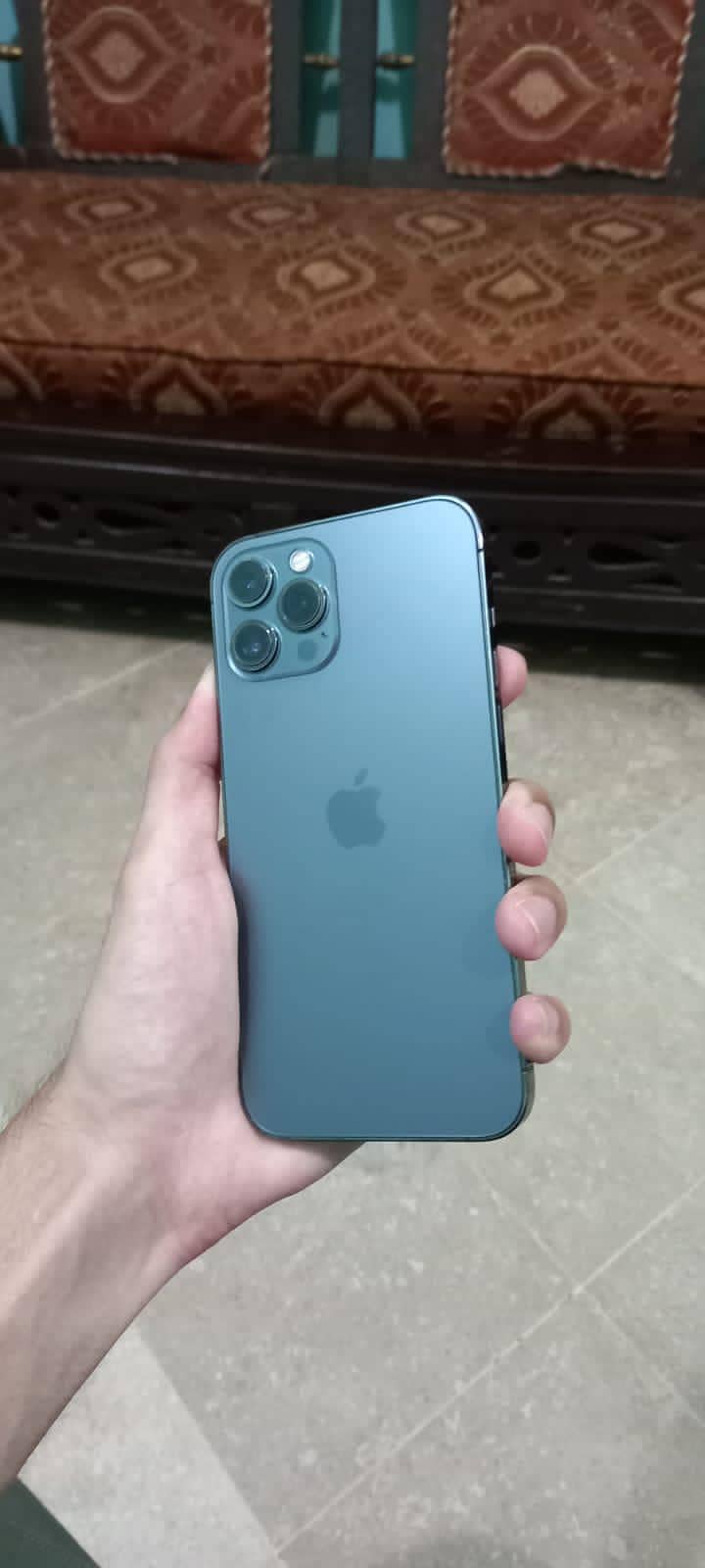 iPhone 12 Pro Max 0