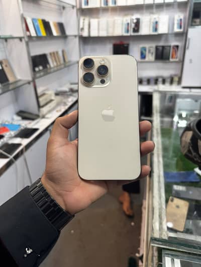 Apple iPhone 16 Pro Max