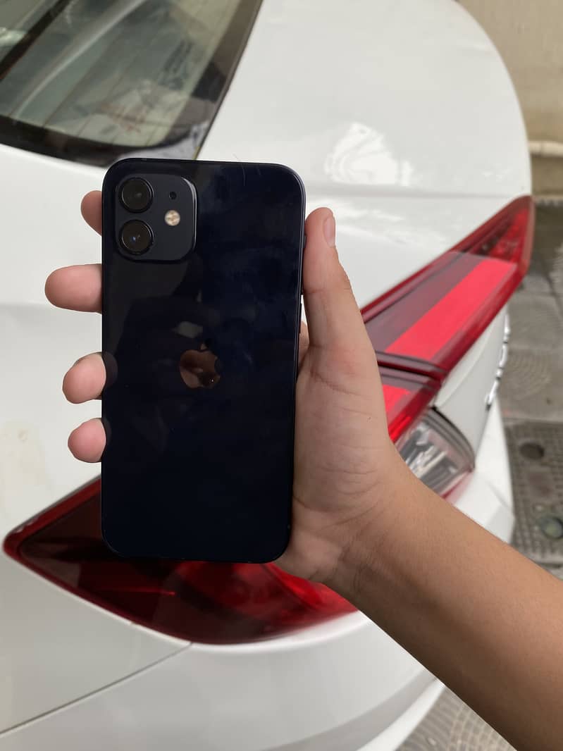 Apple iPhone 12 2