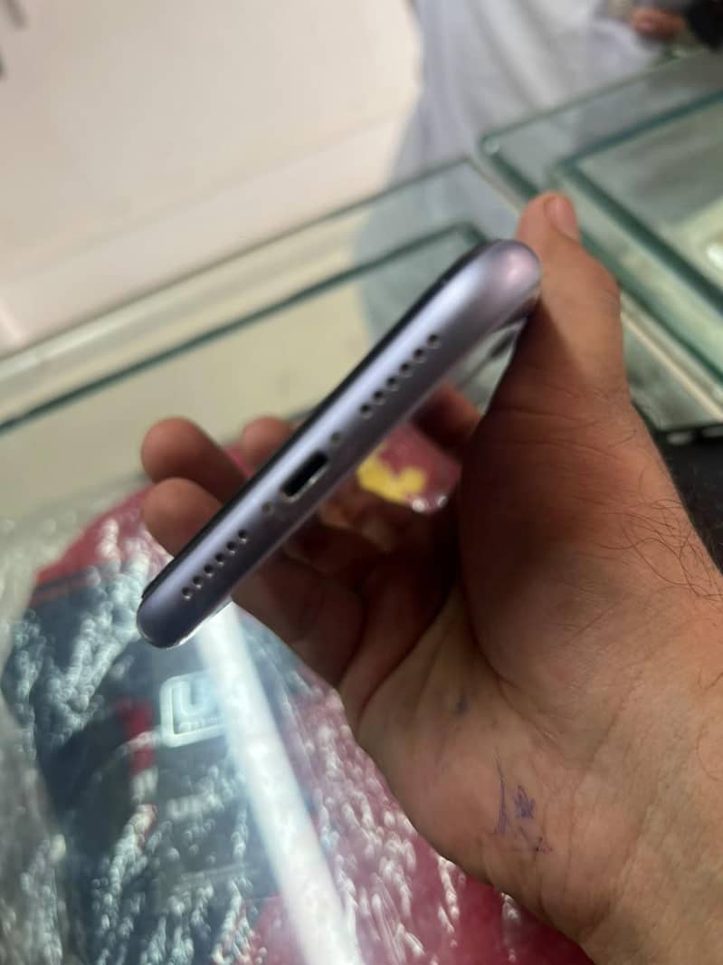 Apple iPhone 11 1