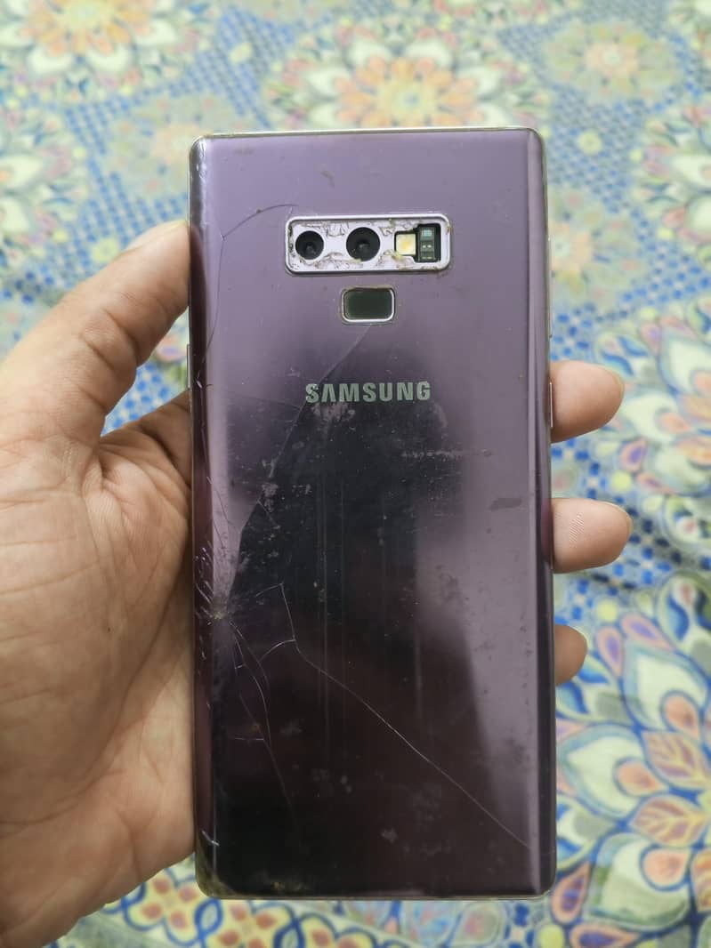 Samsung Mobile Note 9 6
