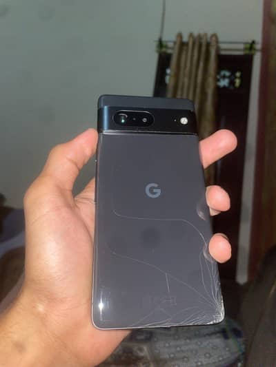 Google Pixel 7 just back crack