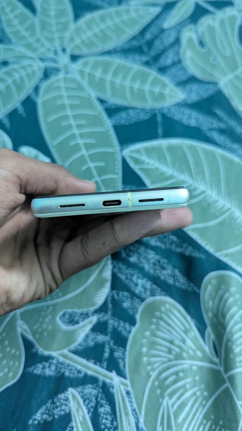 GOOGLE PIXEL 7 4