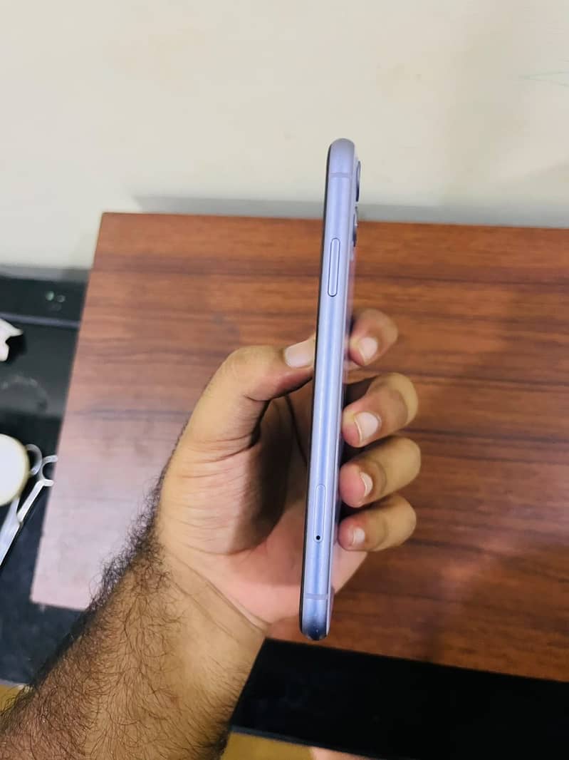 Apple iPhone 11 2