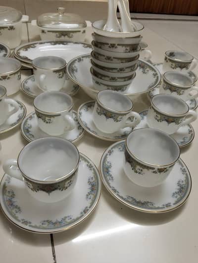 Dinner set