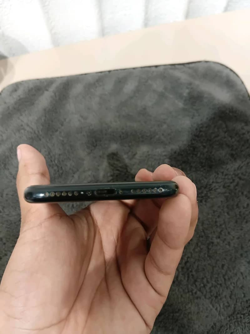 Apple iPhone SE 6