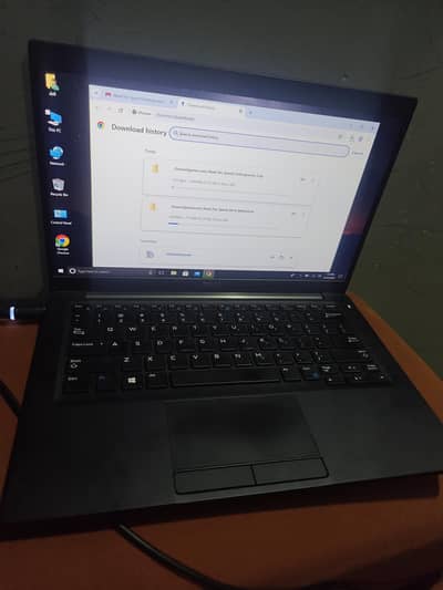 latitude 7390 i5 16gb ram 250gb hhd