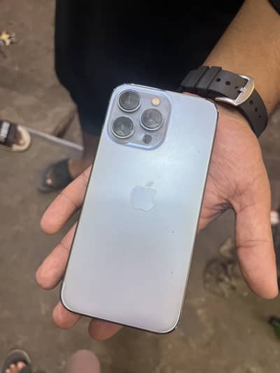 Apple iPhone 13 Pro