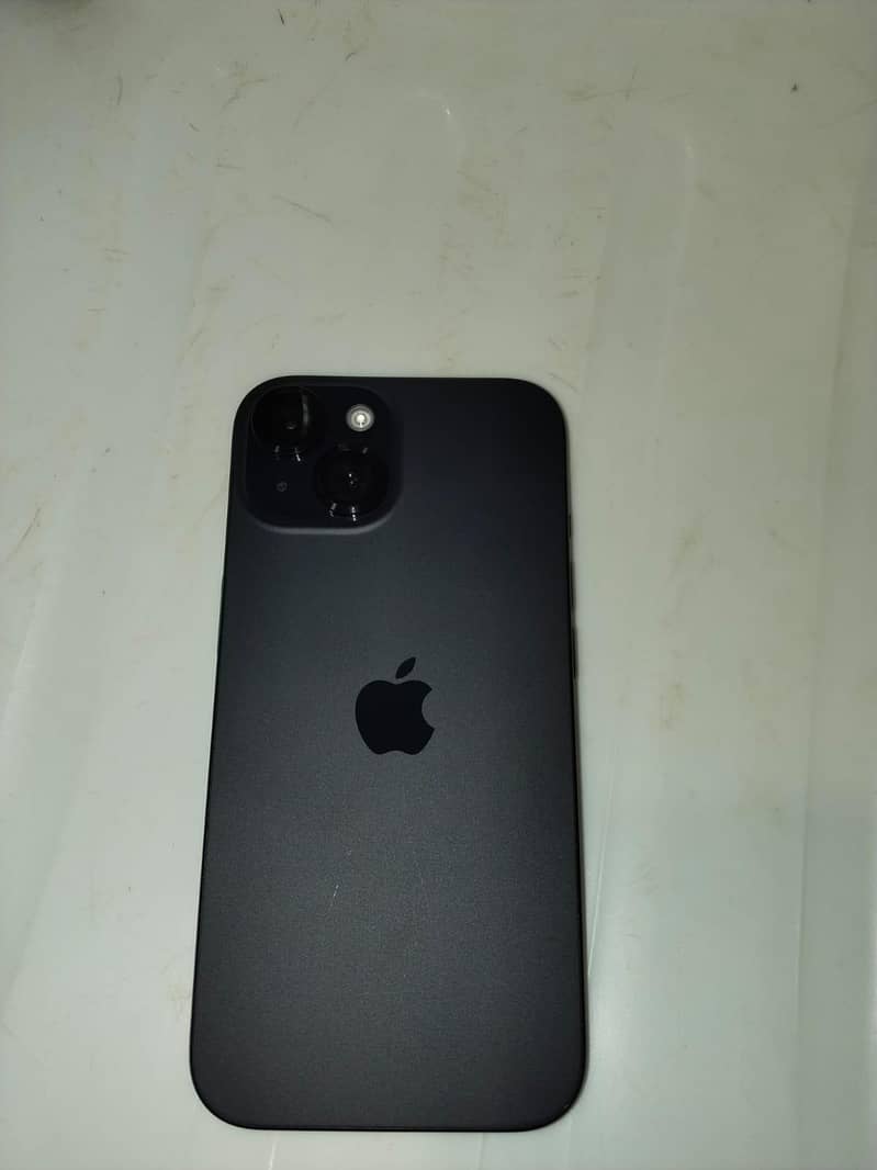 Apple iPhone 15 3
