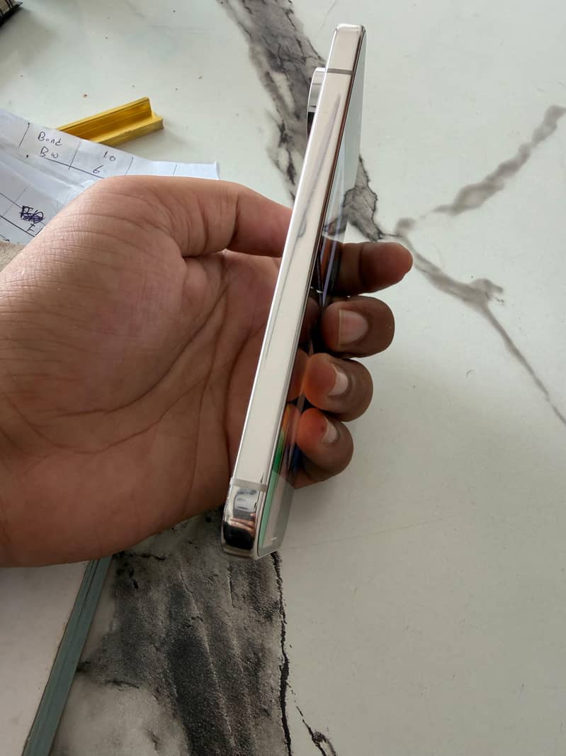 Google Pixel 9 Pro 2