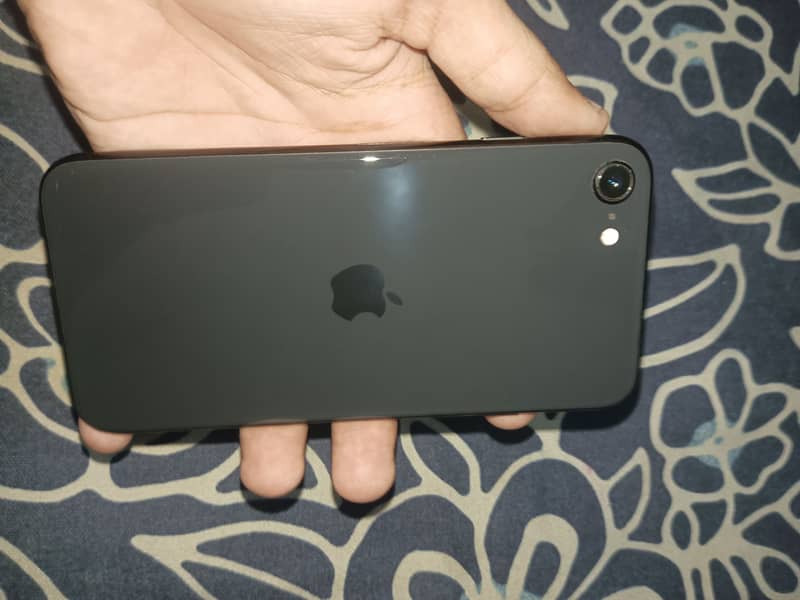 Apple iPhone SE 2