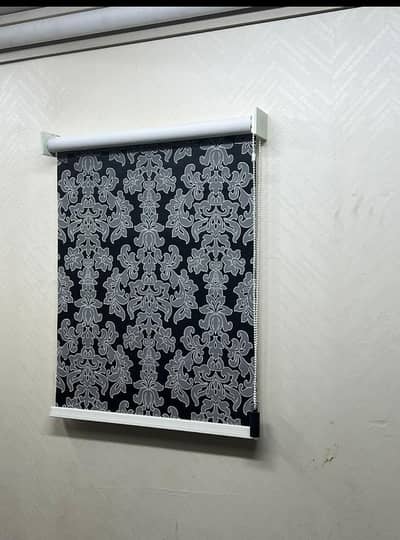 rollar blinds and wallpaper 3D