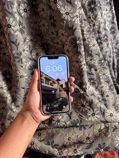 Apple iPhone 16e