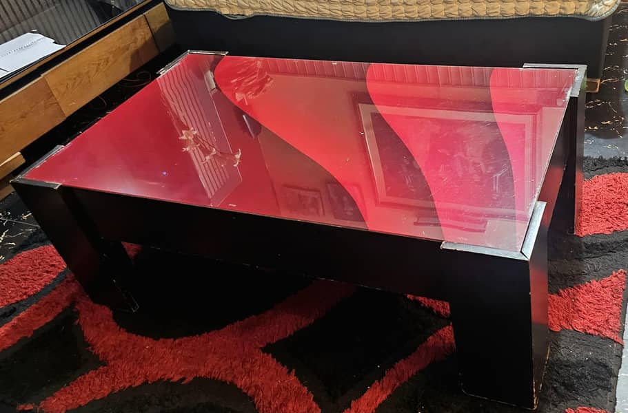 Red Center table 0