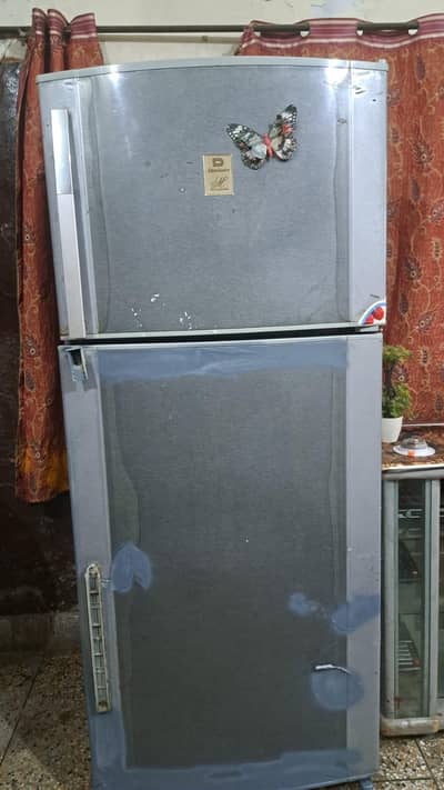 Dawlance refrigerator full size