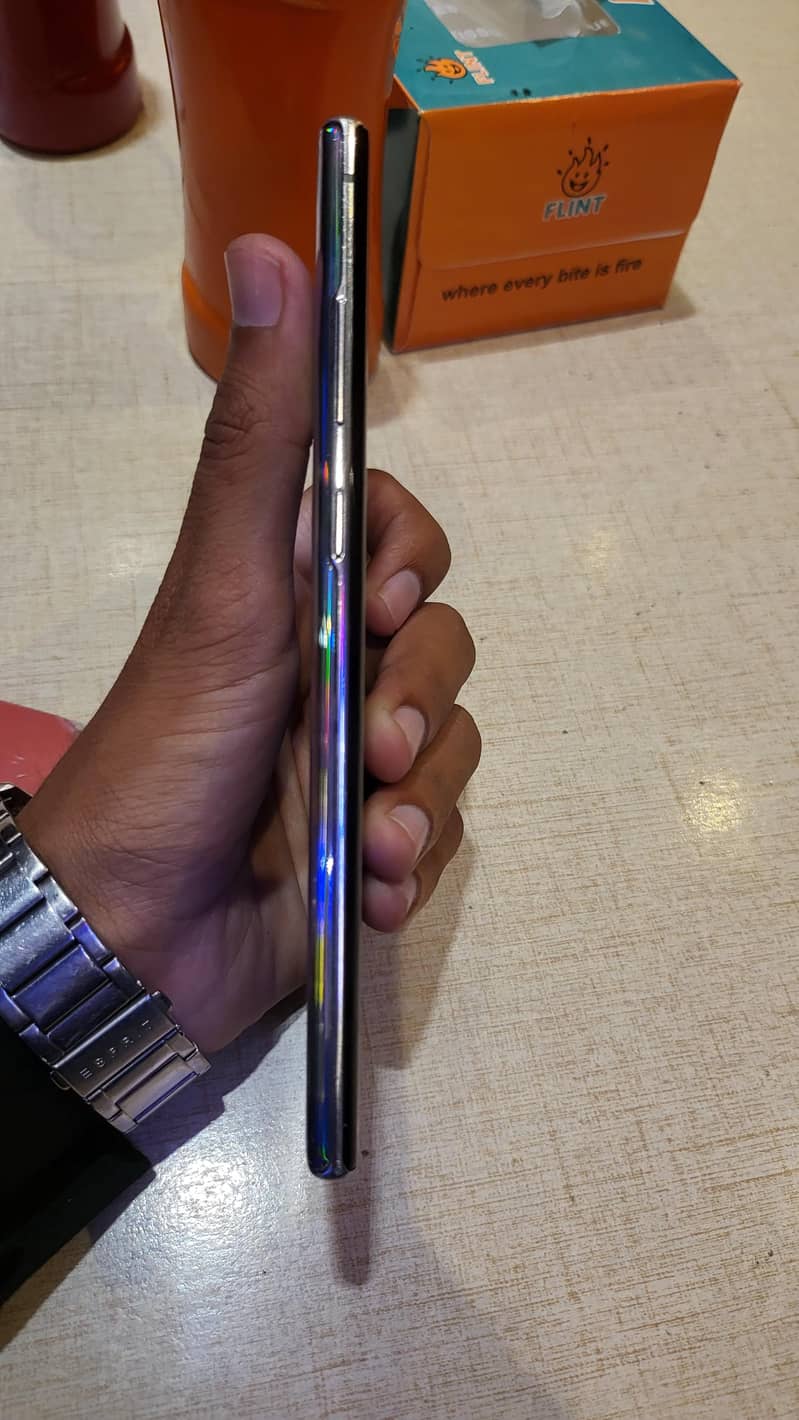Samsung Mobile Note 10 Plus 2