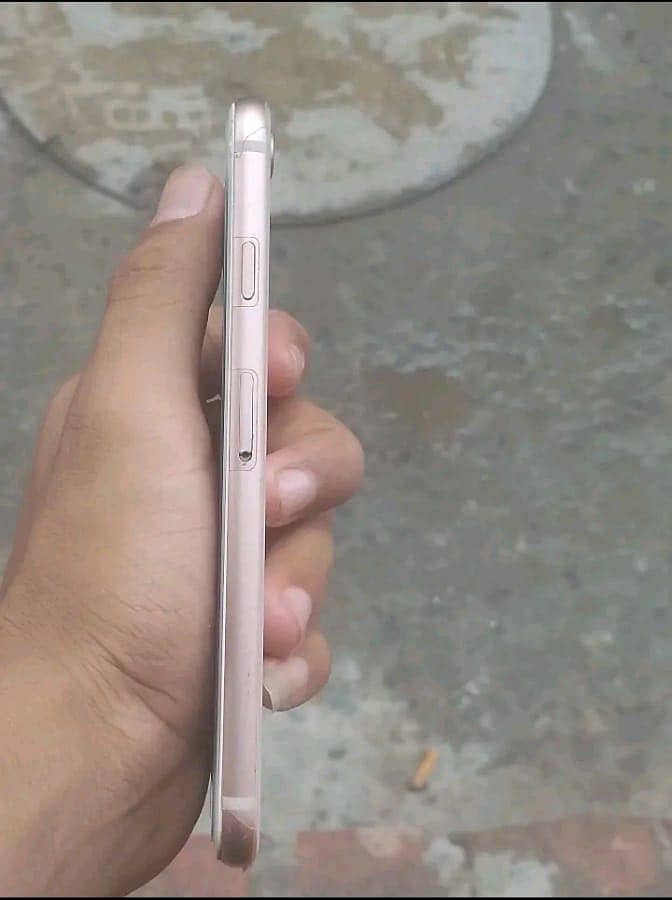 Apple iPhone 8 2