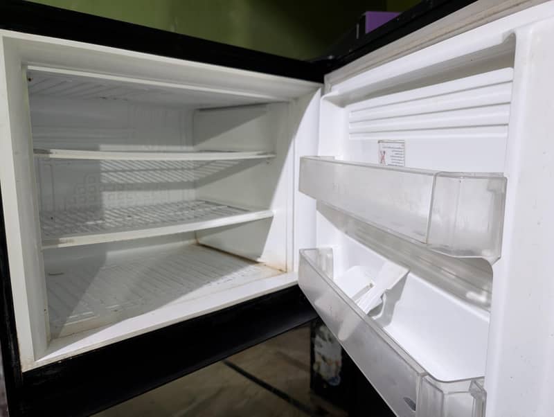 PEL Refrigerator 2