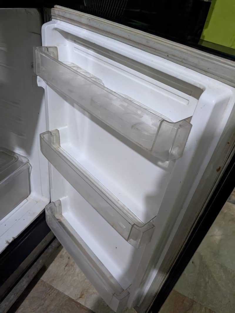 PEL Refrigerator 4