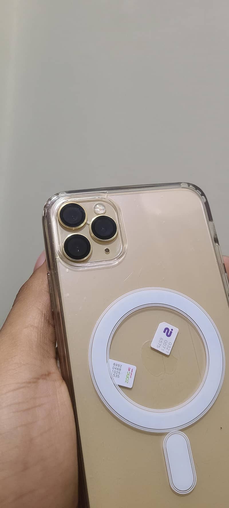 iPhone 11 Pro Max 4