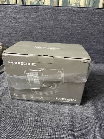 Magcubic L018 4k led projector